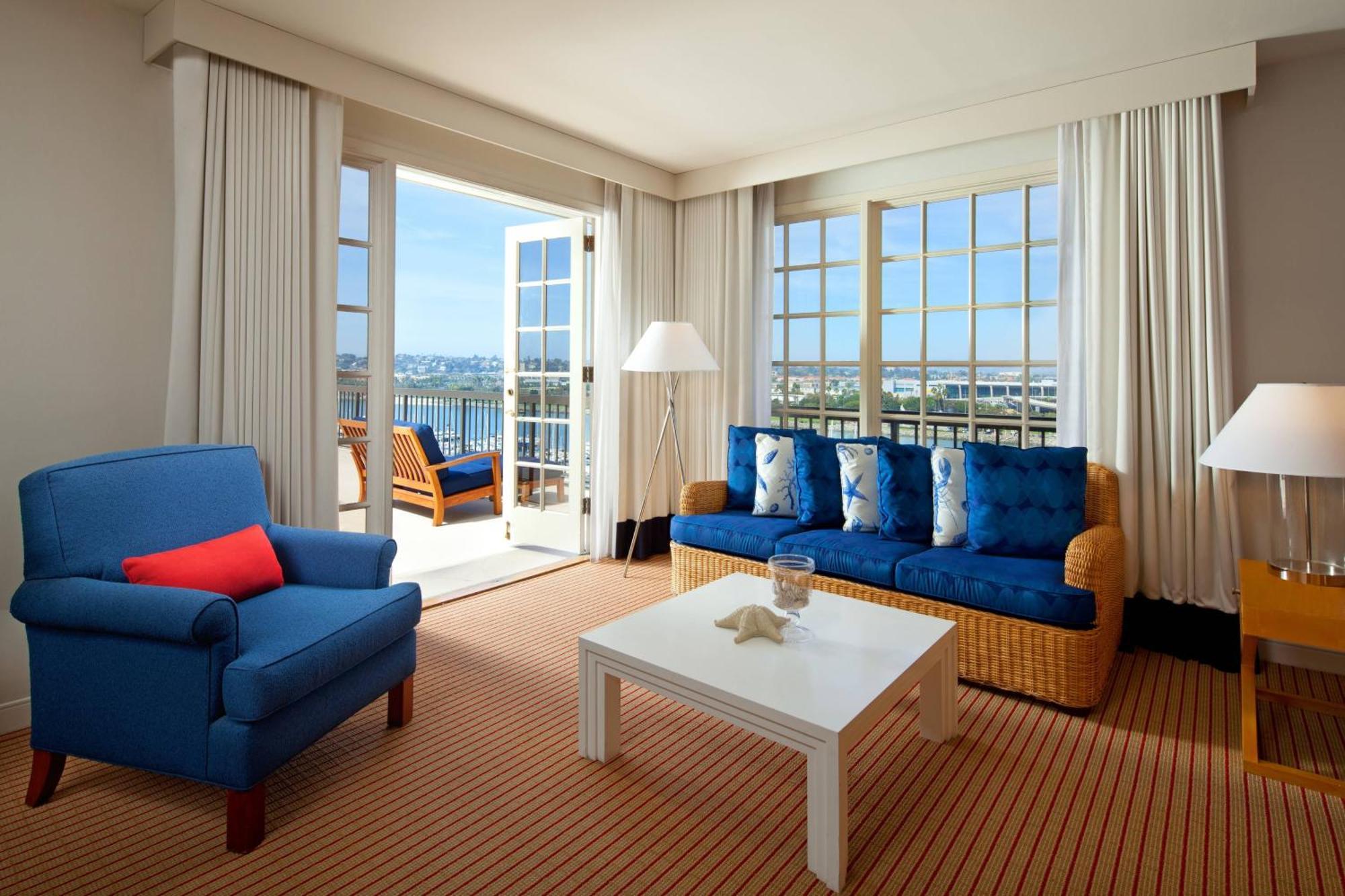 Sheraton Hotel 4*