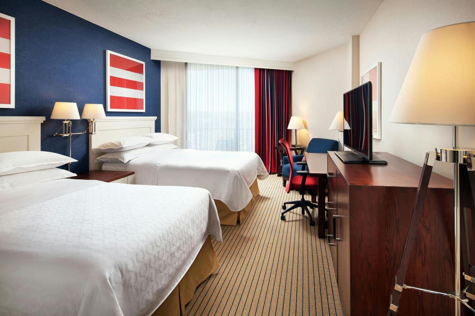 Sheraton Hotel 4*